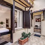 Garden Hotel 3*
