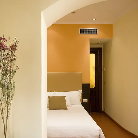 Garden Hotel 3*