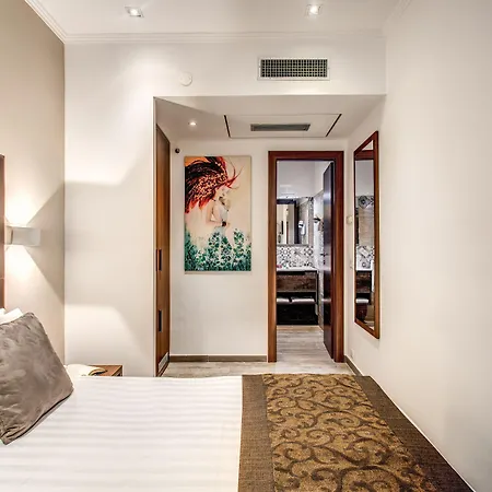 Garden Hotel