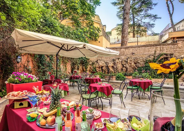 Garden Hotel 3*